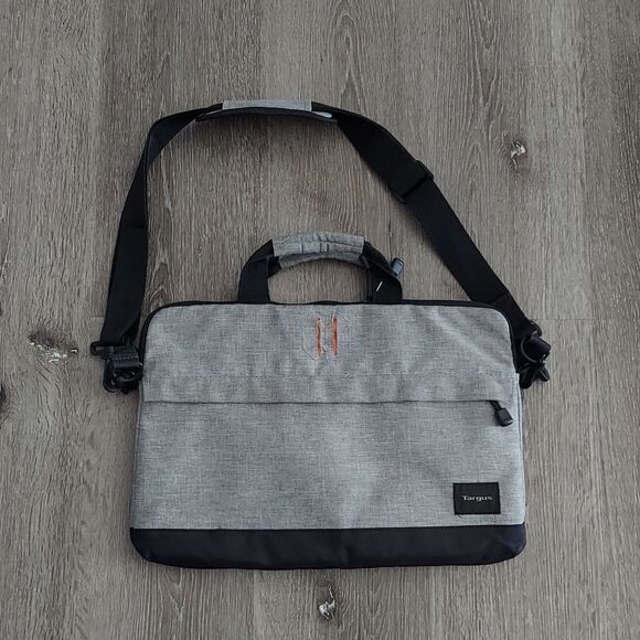 Targus 15.6" Strata Slipcase Pewter - Picture 1 of 5
